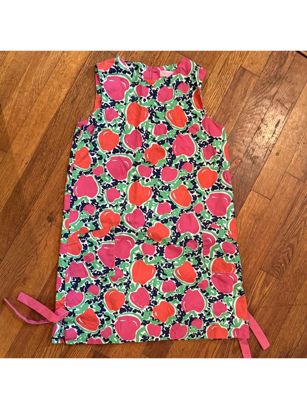 Lilly Pulitzer Sleeveless Shift Dress Size 12 with Vibrant Fruit Print